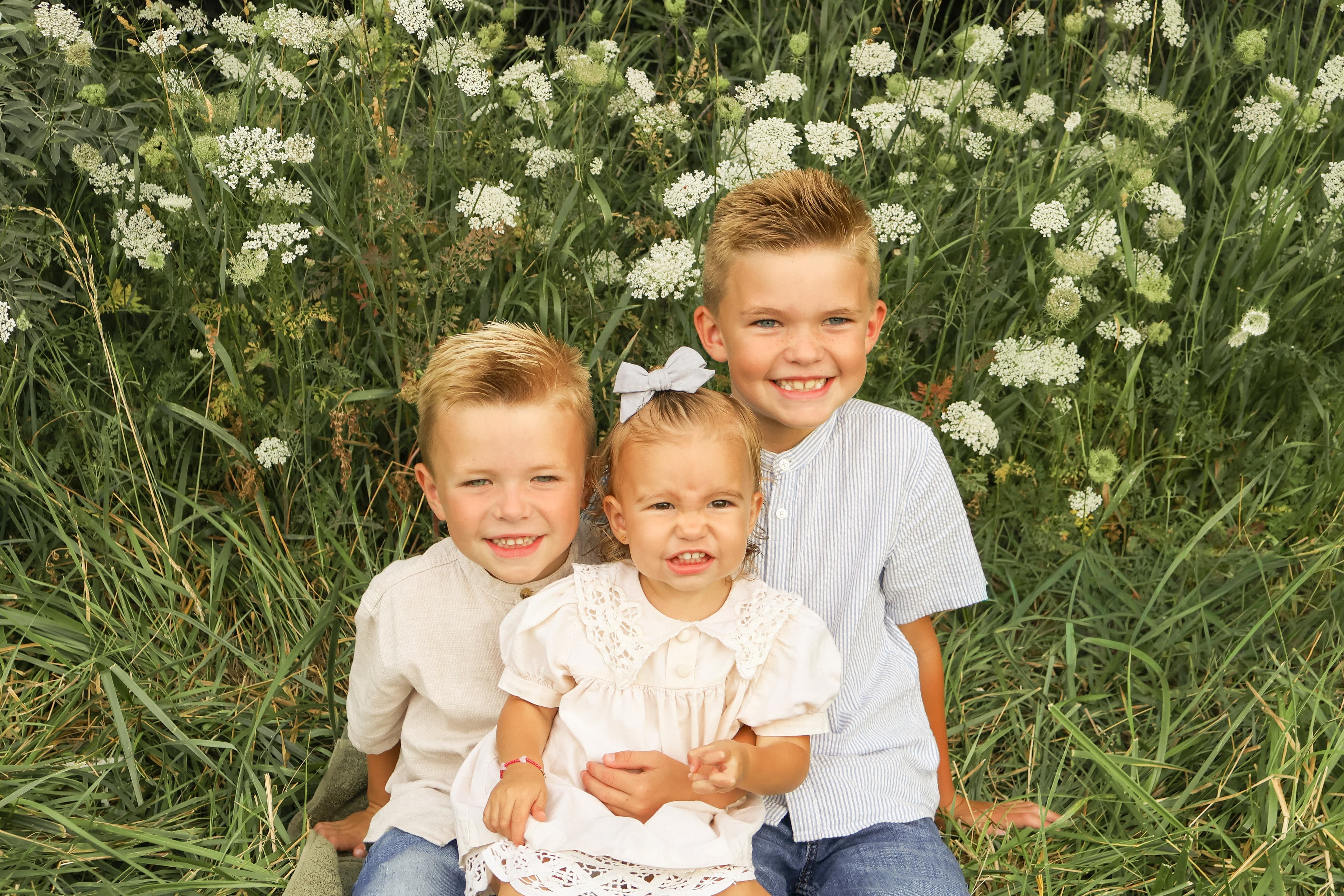 Family portrait in a natural park setting